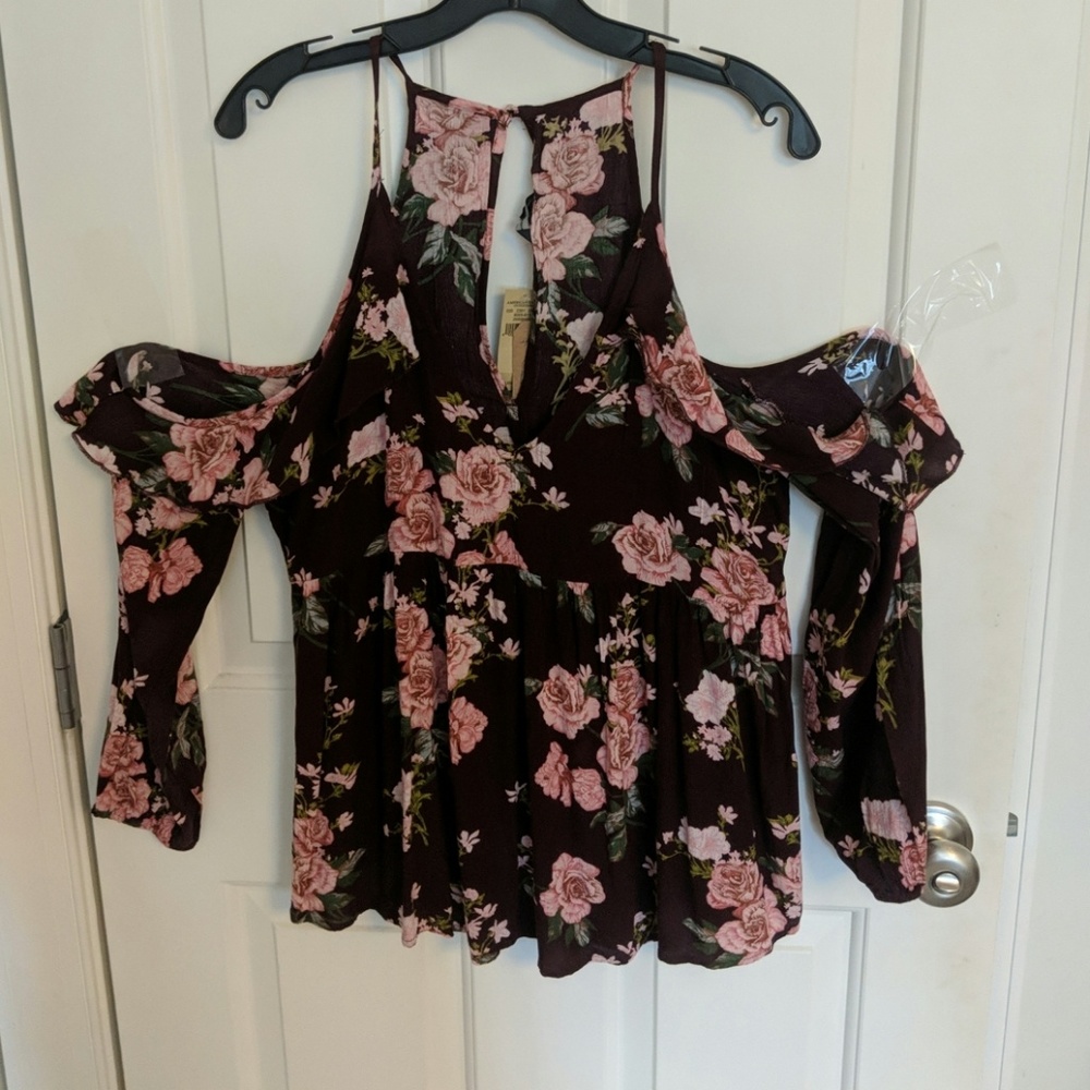 Burgundy flowery top